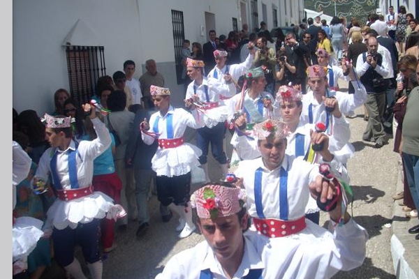 Danza HInojales Virgen de la Tórtola